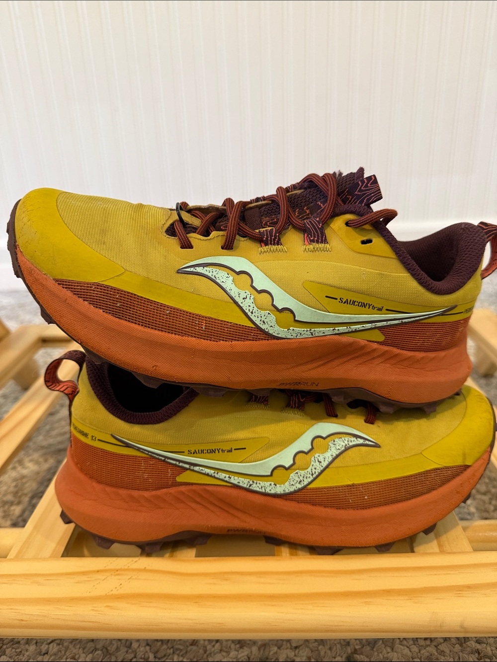 Saucony Yellow Orange Turquoise Women 8 Peregrine 13 Trail Runners Hiking shoes